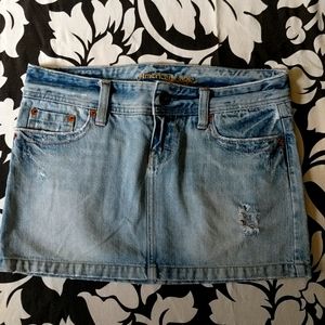 American Eagle Light Wash Denim Skirt Size 2